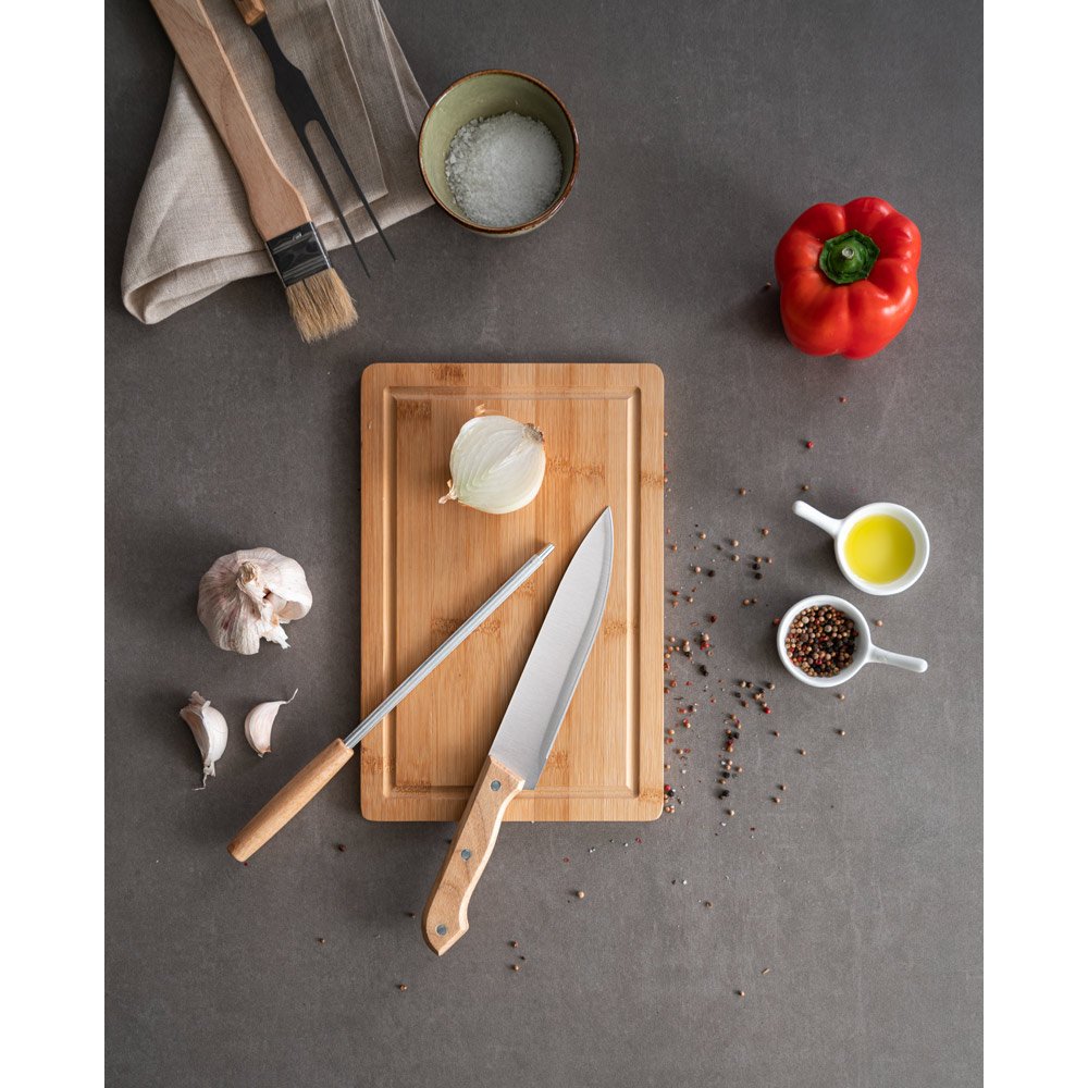 TERIYAKI. Kit churrasco em estojo de PU e 210D com tábua em bambu e 7 utensílios em aço inox e madeira de seringueira - Imagem 4