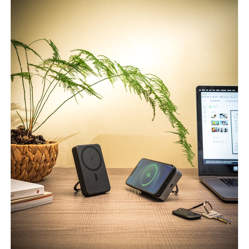 WARSHEL 10. Bateria portátil magnética em ABS 100% reciclado com suporte, carregador por indução (wireless) super-rápido 15W e capacidade de 10'000 mAh - Imagem 5